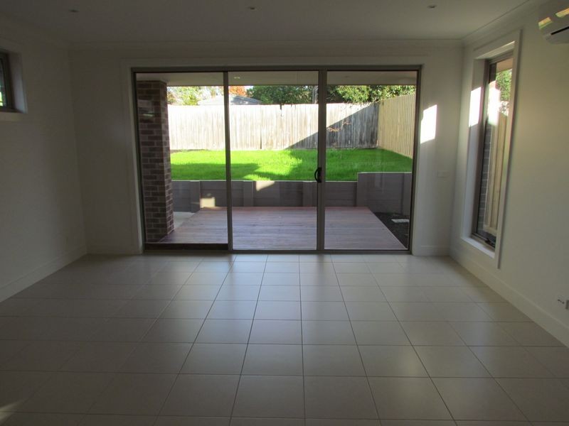 1/5 O’Connor Road, Knoxfield VIC 3180