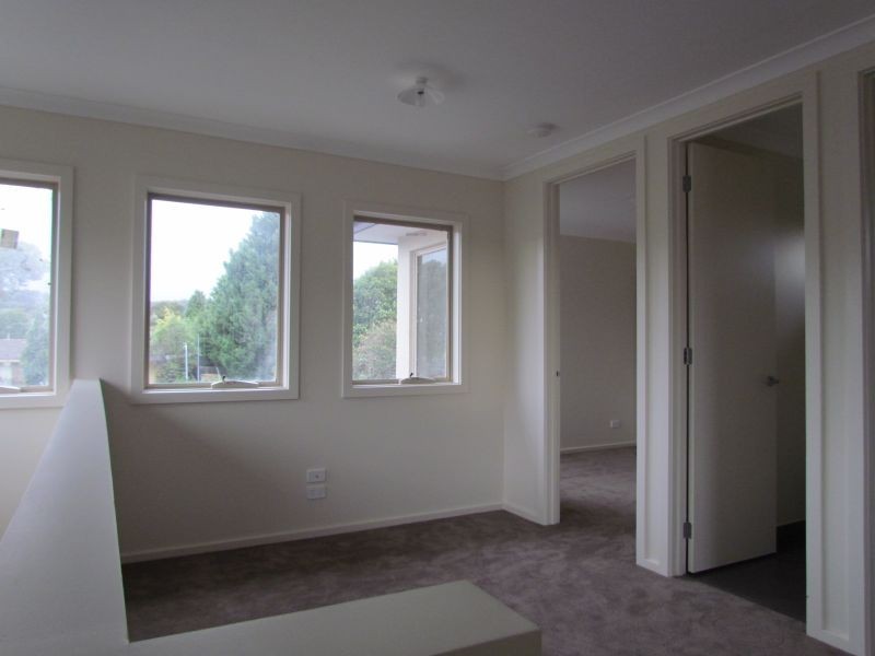 2/286 Dandelion Drive, Rowville VIC 3178