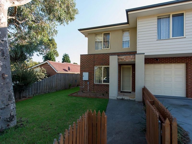 1/4 Hillview Avenue, Rowville VIC 3178