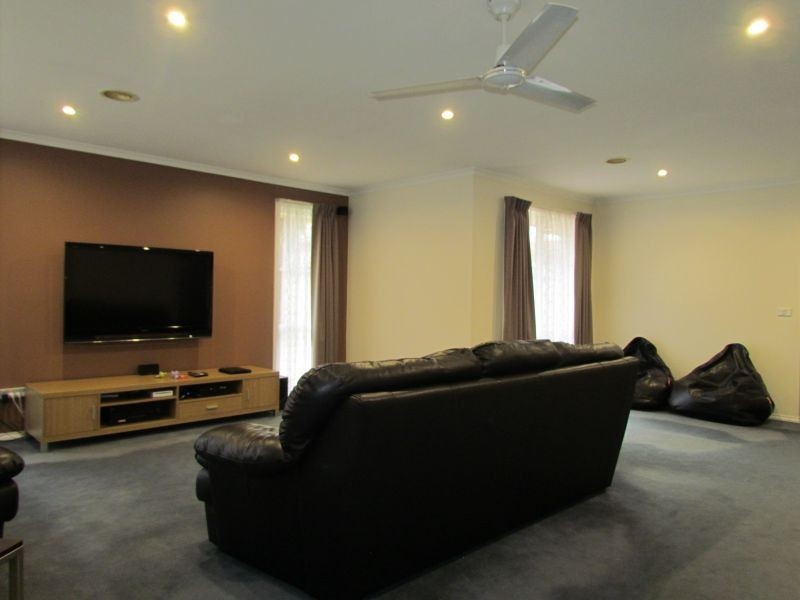 5 Christian Court, Rowville VIC 3178