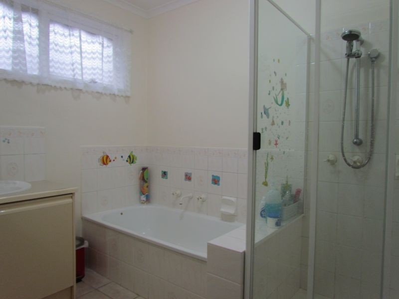 5 Christian Court, Rowville VIC 3178