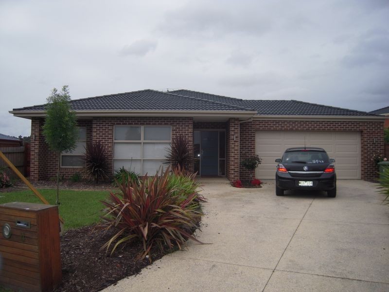 4 Wagtail Court, Narre Warren VIC 3805