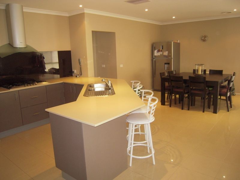 4 Wagtail Court, Narre Warren VIC 3805