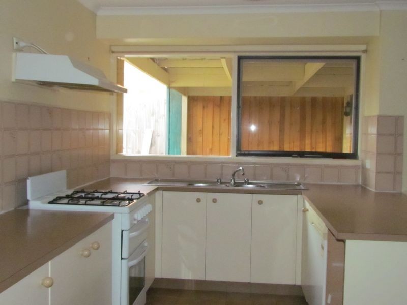 1 Spruce Drive, Rowville VIC 3178