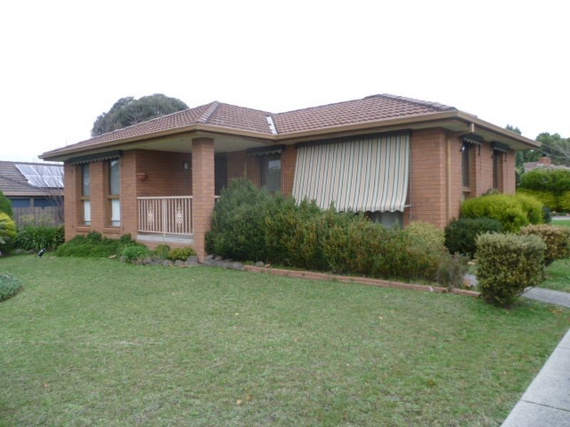 8 Cardinia Way, Rowville VIC 3178