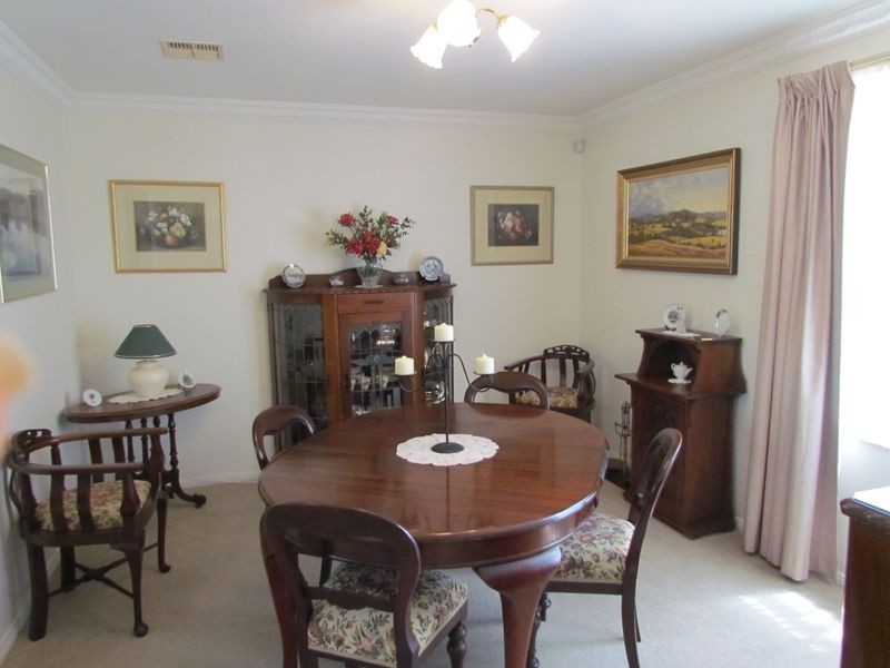 12 Roger Court, Rowville VIC 3178