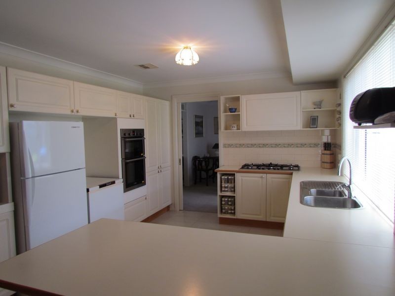 12 Roger Court, Rowville VIC 3178