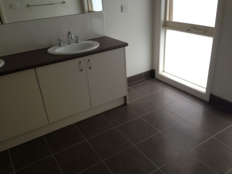 19 Wembley Circuit, Pakenham VIC 3810