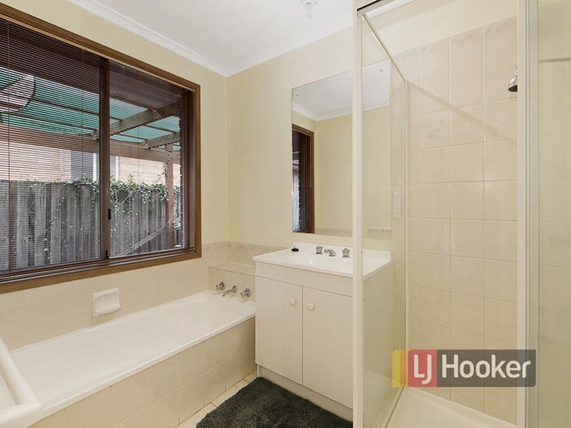 18 Linnel Court, Rowville VIC 3178