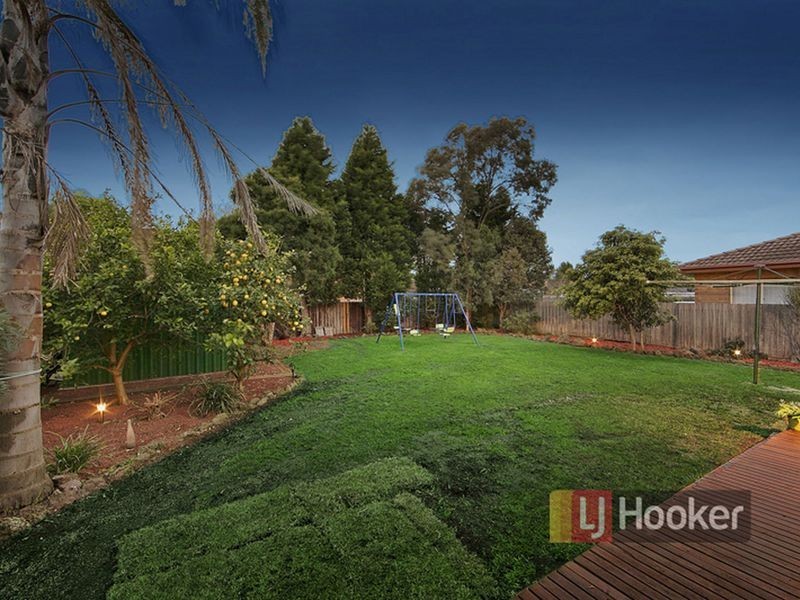 18 Linnel Court, Rowville VIC 3178