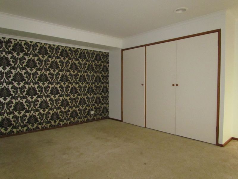 1/23 Bemersyde Drive, Berwick VIC 3806