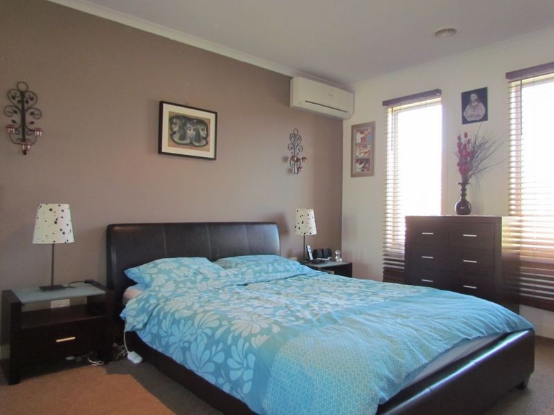 114 Sovereign Manors Crescent, Rowville VIC 3178