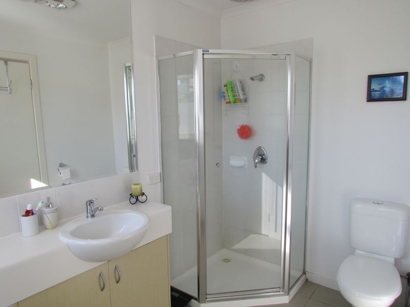114 Sovereign Manors Crescent, Rowville VIC 3178