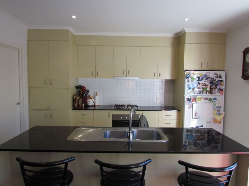 114 Sovereign Manors Crescent, Rowville VIC 3178