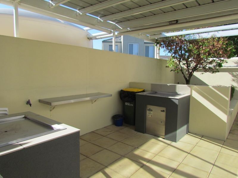 114 Sovereign Manors Crescent, Rowville VIC 3178