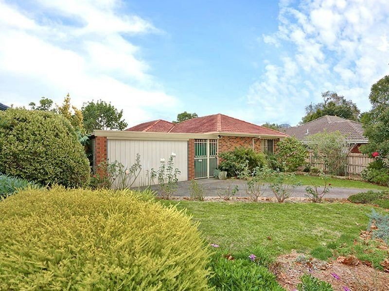 13 Mantung Cres, Rowville VIC 3178