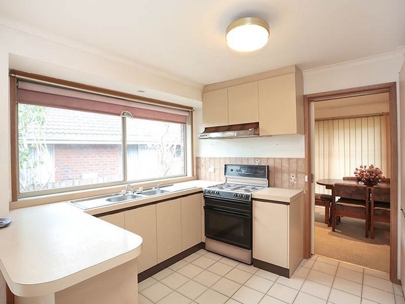 13 Mantung Cres, Rowville VIC 3178