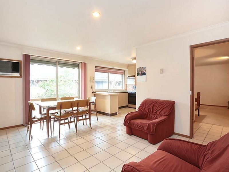 13 Mantung Cres, Rowville VIC 3178