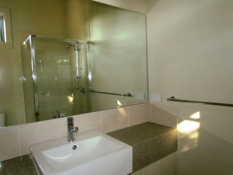 2/872 Waverley Road, Wheelers Hill VIC 3150