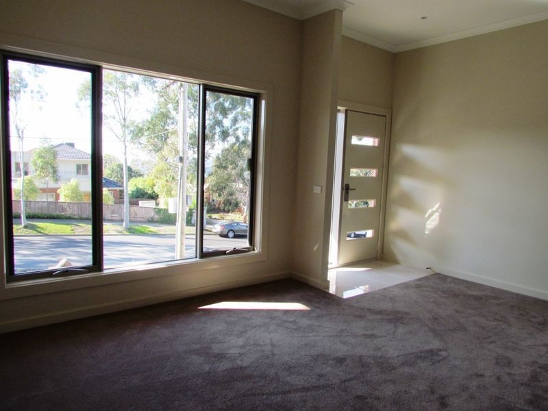 2/872 Waverley Road, Wheelers Hill VIC 3150