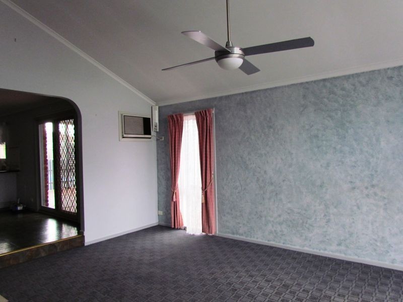 11 Surat Place, Rowville VIC 3178