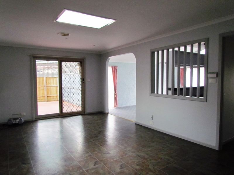 11 Surat Place, Rowville VIC 3178