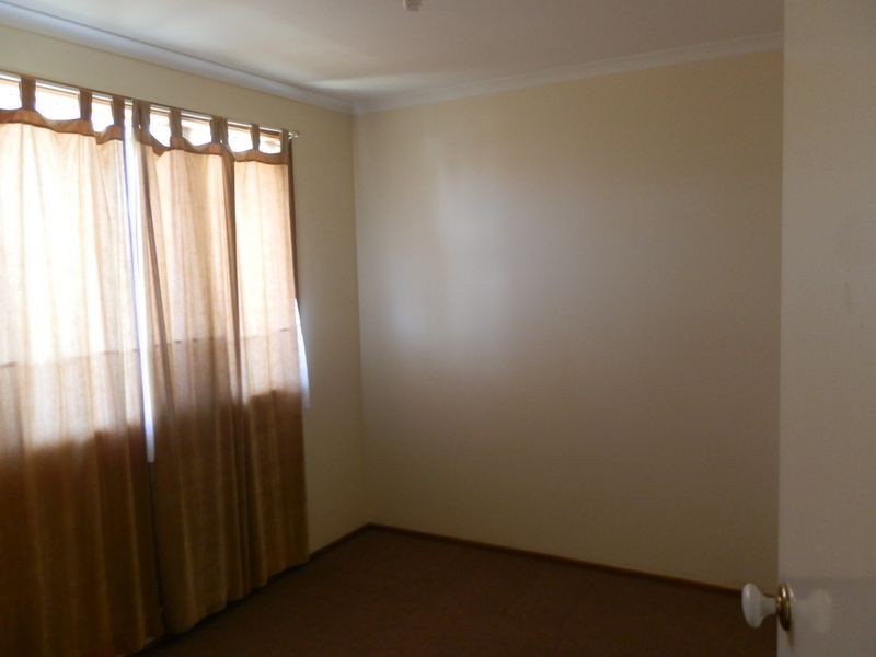 4 Raneen Place, Berwick VIC 3806