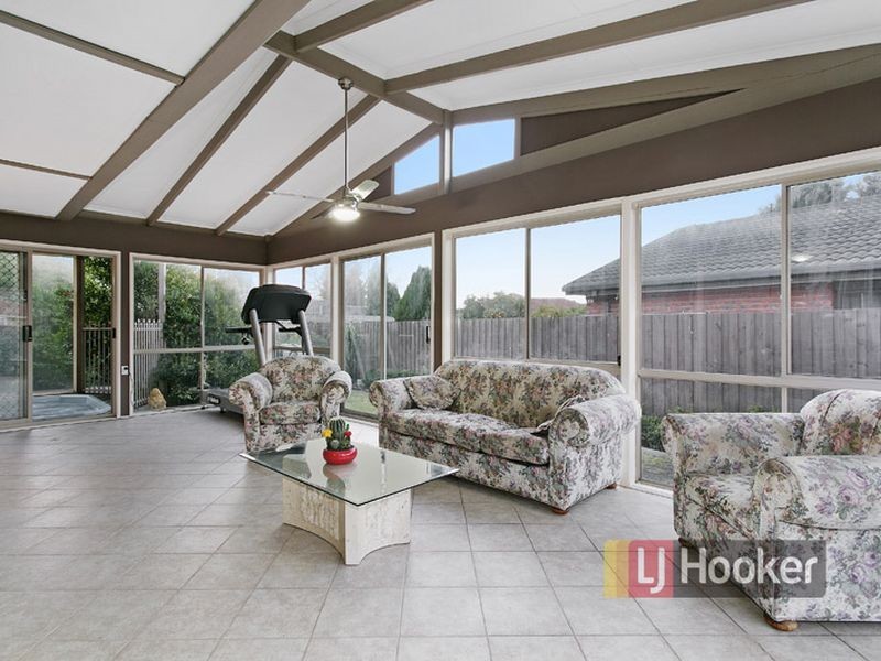 17 Colorado Crescent, Rowville VIC 3178