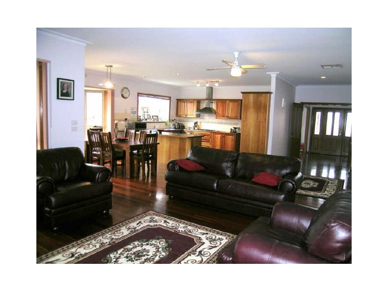 7 Ashbee Court, Rowville VIC 3178