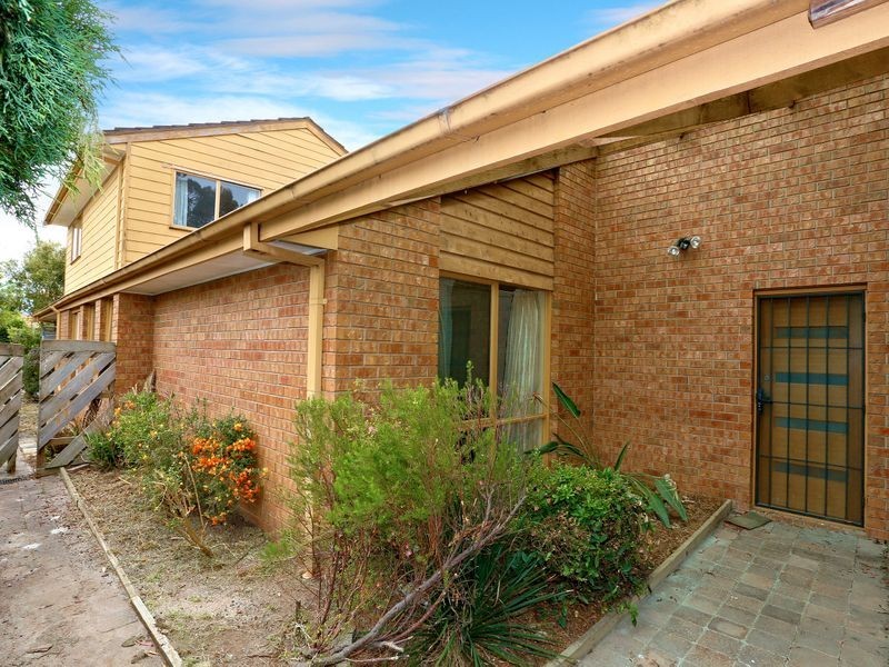 235 Dandelion Drive, Rowville VIC 3178