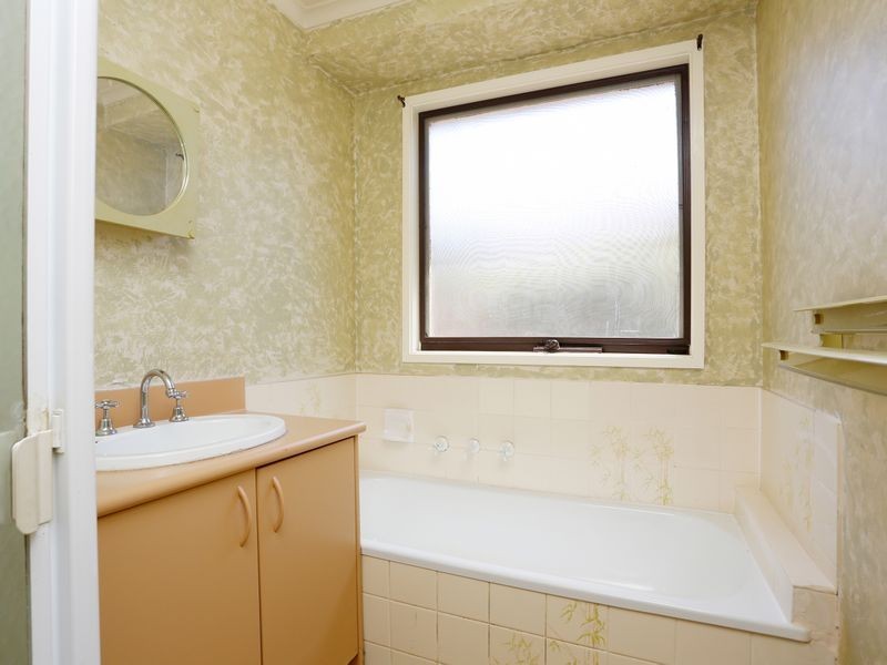 235 Dandelion Drive, Rowville VIC 3178