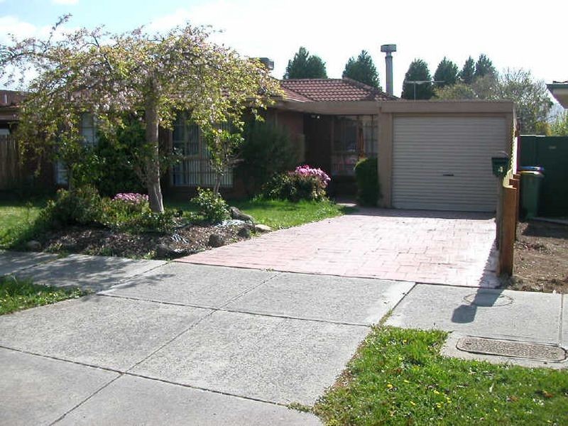 4 Erskine Drive, Rowville VIC 3178