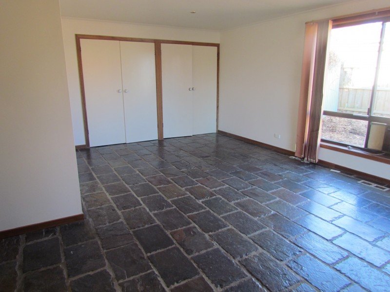 8 Cowin Close, Rowville VIC 3178