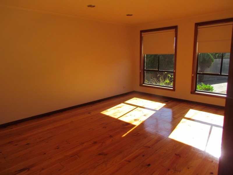 8 Cowin Close, Rowville VIC 3178