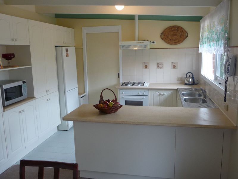 271 Dandelion Drive, Rowville VIC 3178