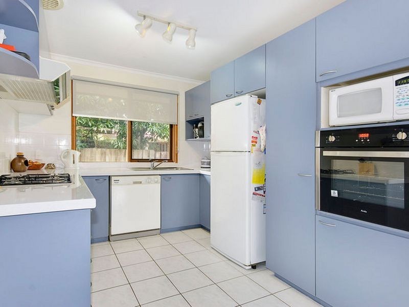 1/2 Snowgum Close, Rowville VIC 3178