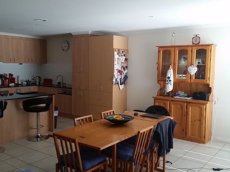 98 Sovereign Manors Crescent, Rowville VIC 3178