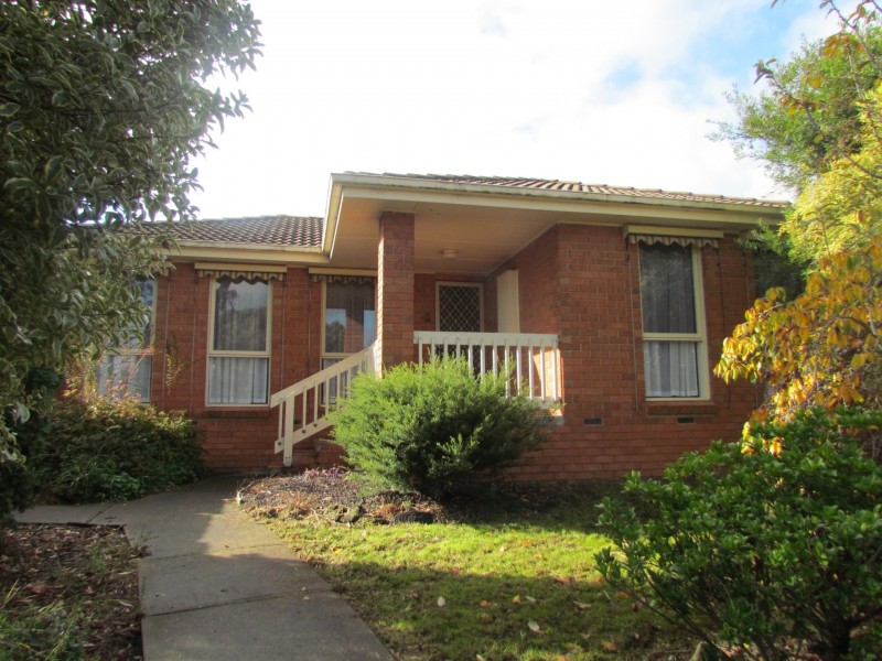 10 Clondara Drive, Rowville VIC 3178