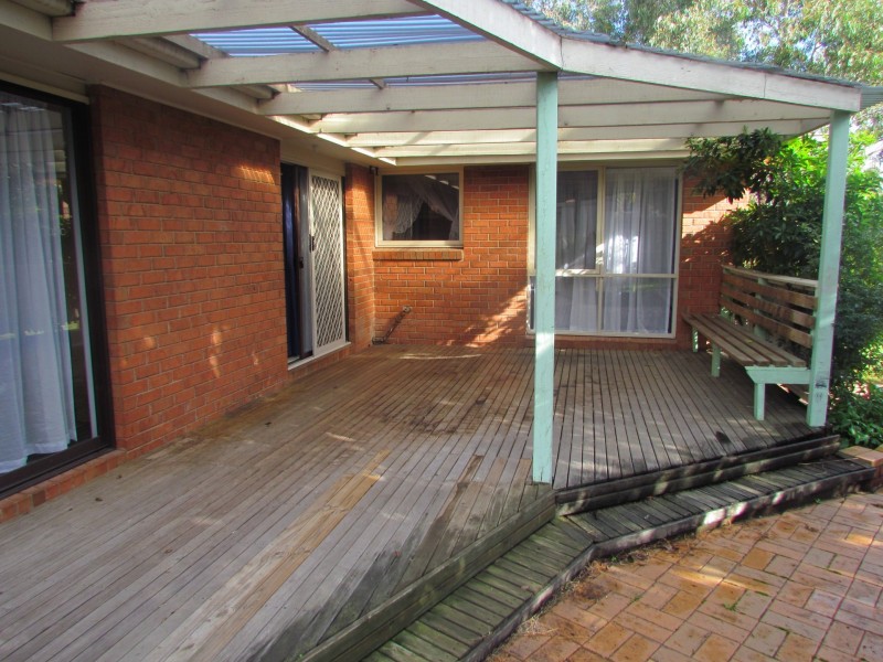10 Clondara Drive, Rowville VIC 3178