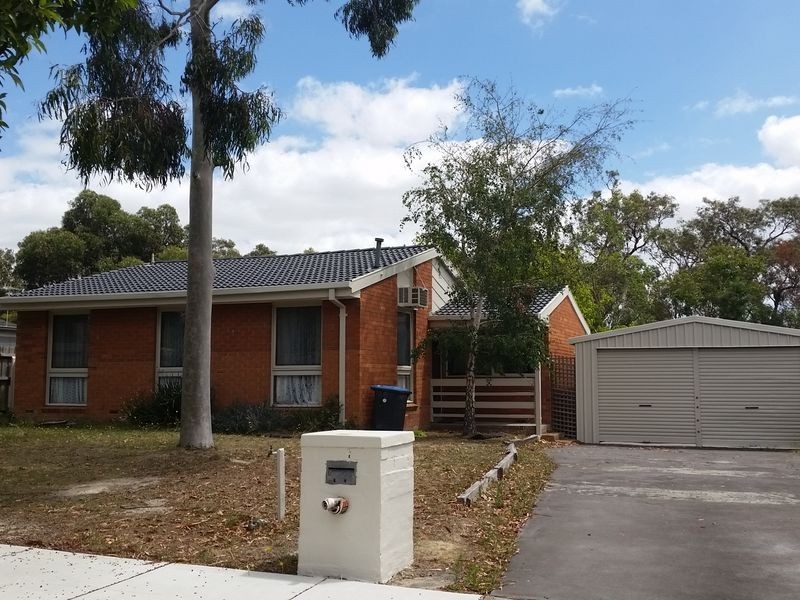 17 Sullivan Avenue, Lysterfield VIC 3156