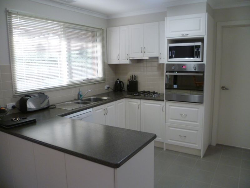 4 Balmoral Court, Rowville VIC 3178