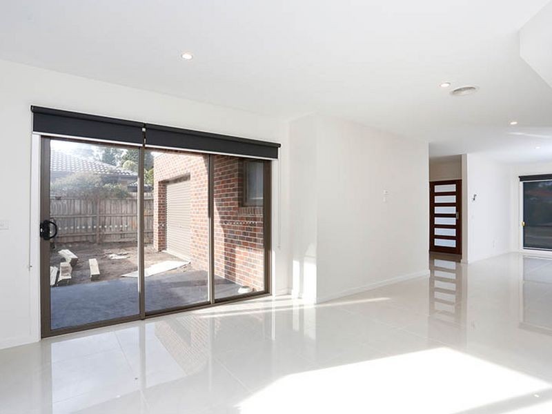 1 Prior Court, Rowville VIC 3178