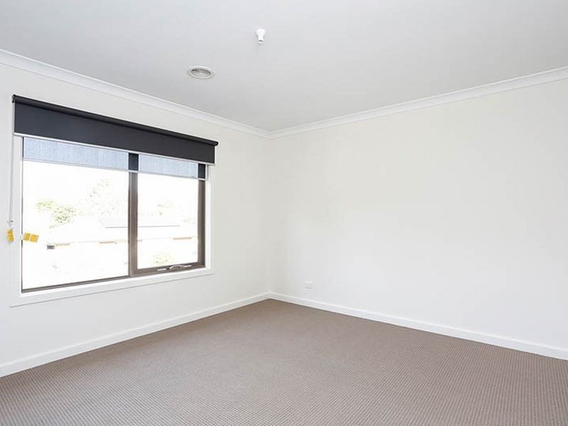 1 Prior Court, Rowville VIC 3178