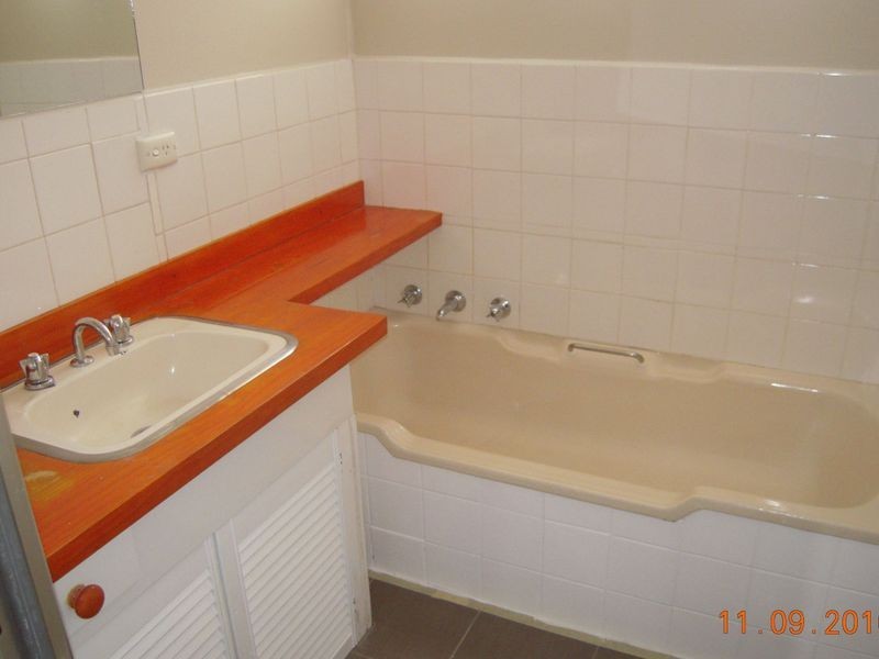 36 Debra Street, Rowville VIC 3178