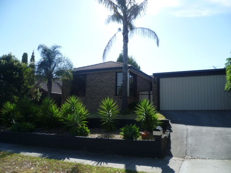 56 Fernbank Crescent, Mulgrave VIC 3170