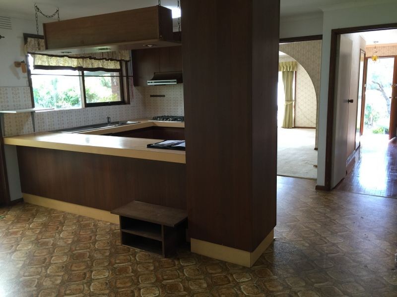 24 Melissa Grove, Vermont South VIC 3133