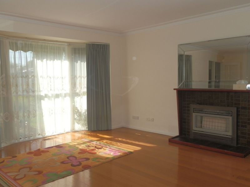 14 Jacaranda Road, Wheelers Hill VIC 3150