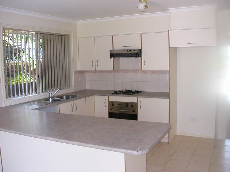 1/13 Lakeview Avenue, Rowville VIC 3178