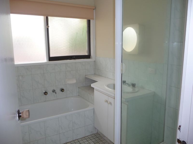 1/74 Murray Crescent, Rowville VIC 3178