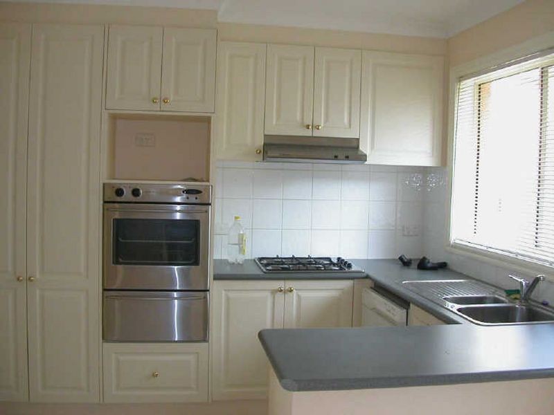 216 Dandelion Drive, Rowville VIC 3178